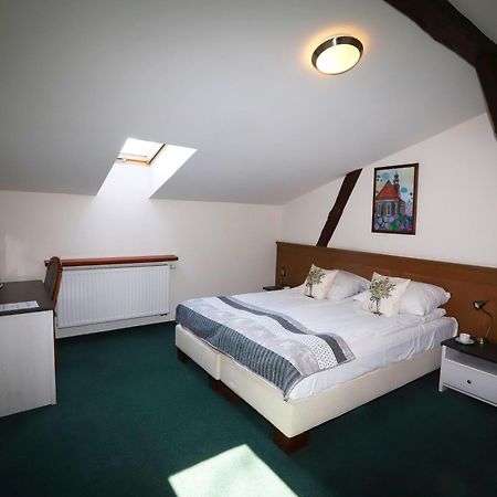 Hotel Sandro Silver Leszno  Eksteriør bilde