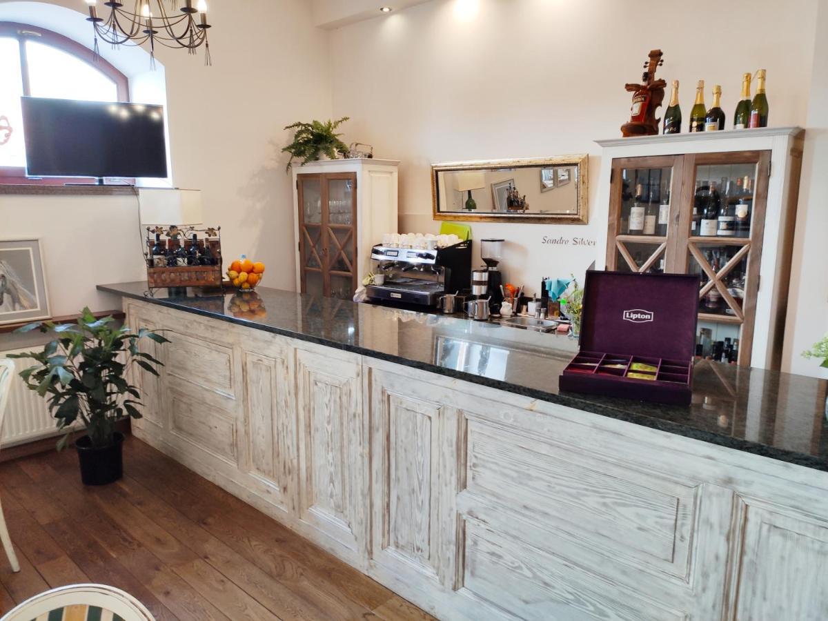 Hotel Sandro Silver Leszno  Eksteriør bilde