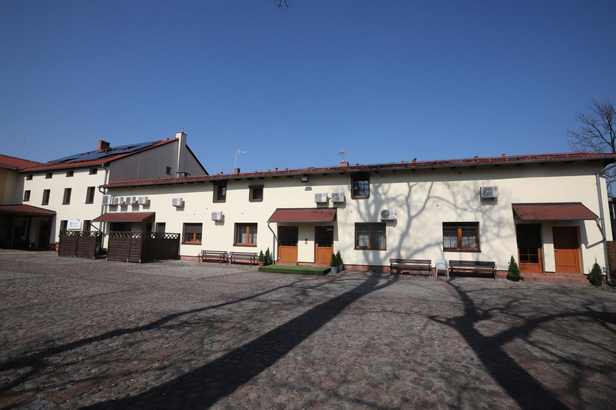 Hotel Sandro Silver Leszno  Eksteriør bilde