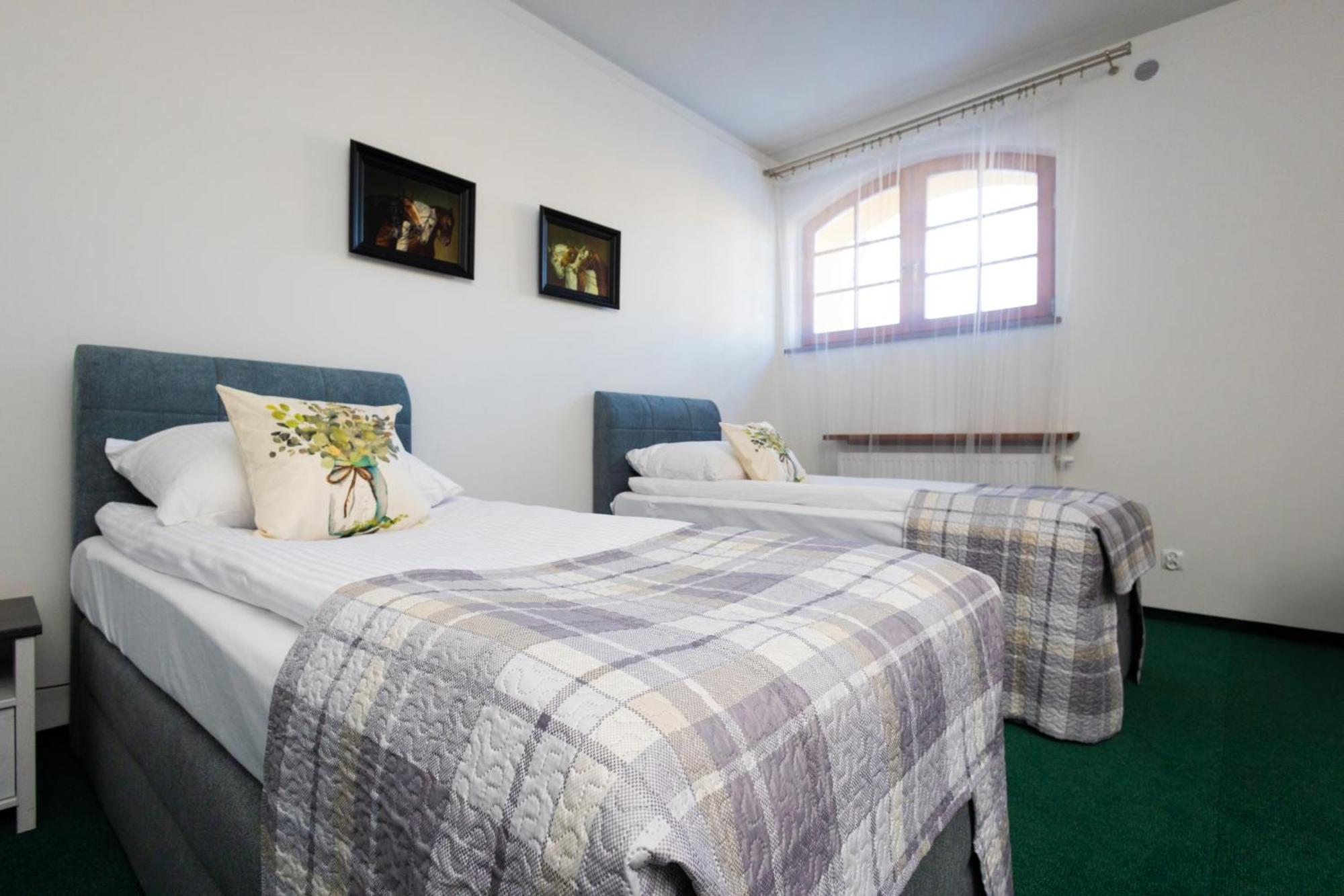 Hotel Sandro Silver Leszno  Eksteriør bilde
