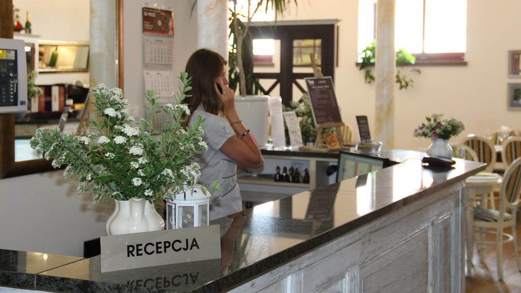Hotel Sandro Silver Leszno  Eksteriør bilde